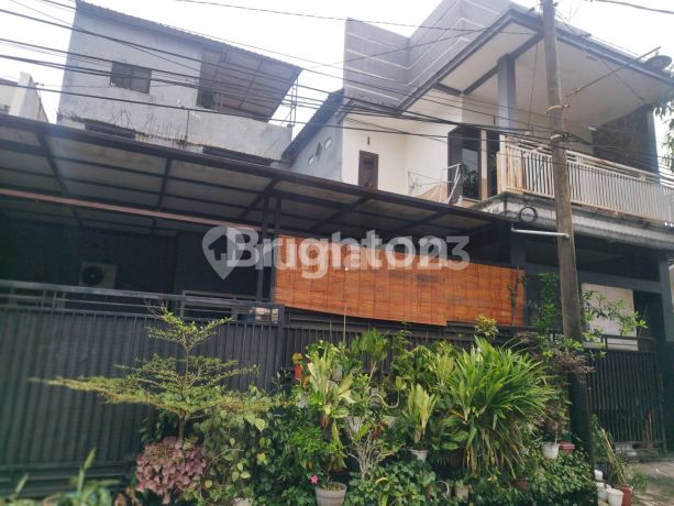 Rumah 3 lantai di Sukun Pondok Indah