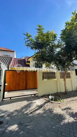 Dijual Rumah Bersih Terawat Murah di Istana Mentari Sidoarjo