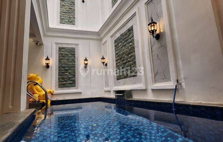 Rumah Bagus Furnished SHM Komplek Pelangi Antapani, Bandung