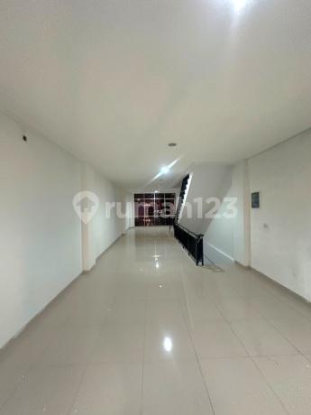 Dijual Atau Disewakan Ruko Golf Island 5 Lantai. Model 2 Pintu Masuk Utama. Harga Sewa 350 Juta Pertahun
