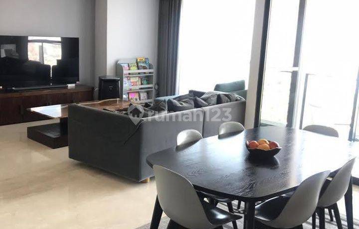 Apartemen The Peak Residence Surabaya Pusat;