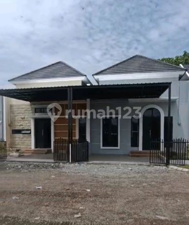 House Without Down Payment Sidoarjo Grand Sedati Regency Dadapan Village
