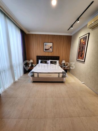 Rumah Pakuwon Indah Full Furnish Ritz Embassy 3 Lantai Shm Rumah Pakuwon Indah Full Furnish Ritz Embassy 3 Lantai Shm