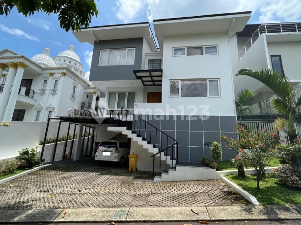 Rumah Taman Parahyangan Golf Sentul City