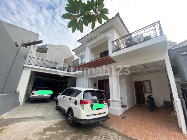 Rumah Tropis Modern Di Puri Sriwedari Cibubur Cimanggis Depok