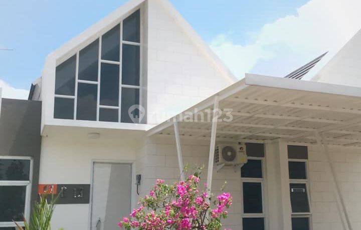 Runah Minknalis Modern Di Vila Bogor Indah 6
