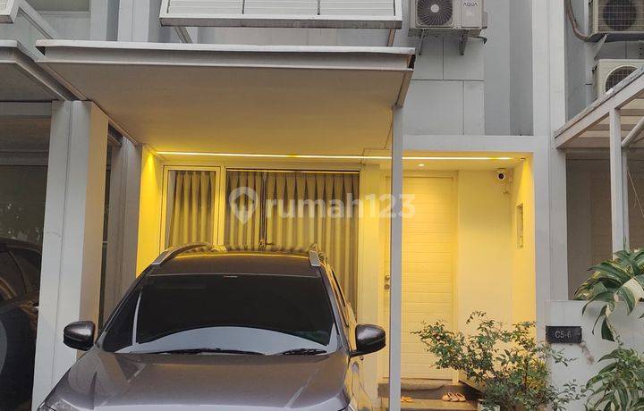 Rumah Minimalis Modern di Kawasan Tabebuya BSD City Tangerang 