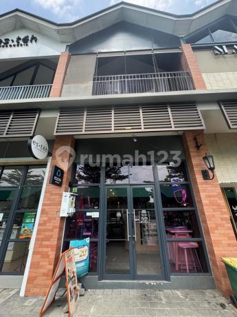 Strategic 2-Story Shop House Ready for Use in Citra 8 Kalideres, West Jakarta