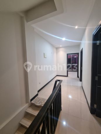 Dijual Ruko Golf Island PIK Uk4,5x16m²