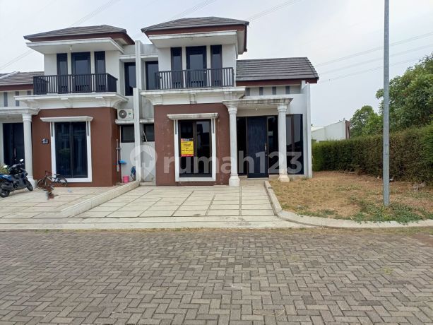 Jual Rugi Butuh Uang Cepat..!! Rumah Cluster Mewah 2 Lantai Dibawah Harga Pasaran Di Botanica Valley Serpong. Rawa Kalong. Gunung Sindur Bogor.