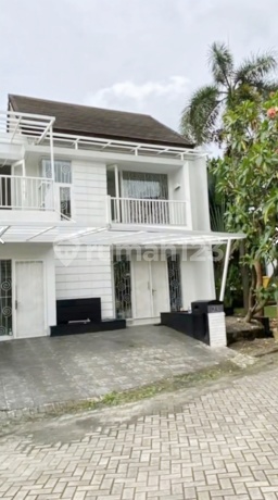 Dijual Cepat!! Nego! Lokasi Strategis; Dekat Akses Tol, Stasiun Krl, Mall, Rs, Sekolah, Dll Di The Orchid Bintaro Tangerang Selatan Dijual Cepat!! Nego! Lokasi Strategis; Dekat Akses Tol, Stasiun Krl, Mall, Rs, Sekolah, Dll Di The Orchid Bintaro Tangerang Selatan