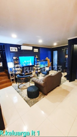 Turun Harga!! Murah!! Rumah 2 Lantai, Hanya 2 Menit Menuju Pintu Tol, Stasiun, Rspib, Sekolah, Dll, Di Discovery Flamine Bintaro Jaya Sektor 9, Tangerang Selatan