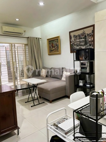 Dijual Cepat!!! Turun Harga !! Hanya 2 Menit Menuju Pintu Tol, Mrt, Pondok Imdah Mall, Rspi, Dll Di Jl. Alam Permai, Pondok Indah, Jakarta Selatan