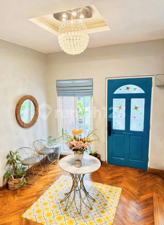 Turun Harga!!! Nego!! Rumah Dengan Interior Cantik, Lokasi Strategis Hanya 5 Menit Menuju Pintu Tol, Stasiun, Mall, Rspib, Dll Di Discovery Terra, Bintaro Jaya