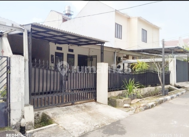 Rumah Luas, Murah, Lokasi Strategis; Dekat Akses Tol, Stasiun KRL, Mall, Rs, Sekolah, Dll di Komplek Perumahan, Area Bintaro Sektor 3.