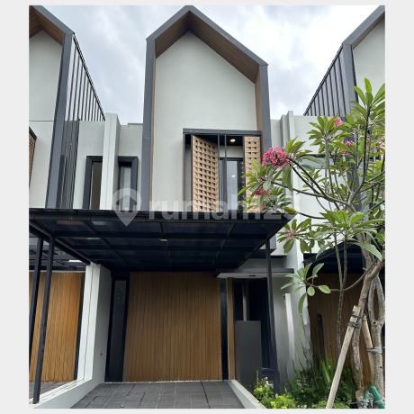Rumah brand new 2lt + attic 5x15 75m 4+1KT cluster Mahakam JGC jakarta garden city