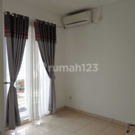 Rumah Siap Huni di Paradise Resort Ciputat - The Bay