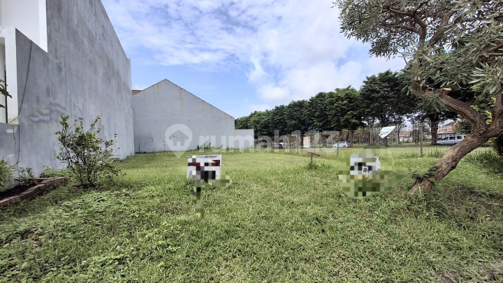 Ready-to-Build Plot in Palma Grandia, Double Way