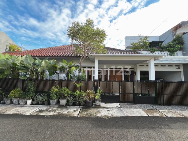 Rumah Cantik Di Dalam Komplek Jakarta Timur Rumah Cantik Di Dalam Komplek Jakarta Timur