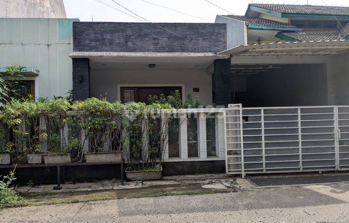 Rumah Strategis Perumahan Lembah Hijau Cimanggis Mekarsari Depok