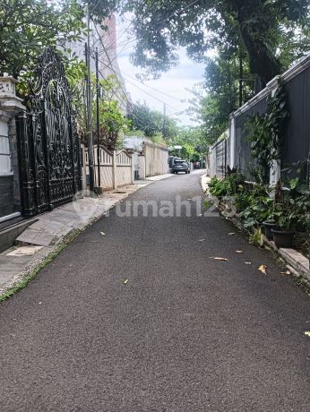 Jual Rumah di Ciniru Kebayoran Baru ..Tenang..Sertifikat Hak Milik ..Bebas Banjir..Dekat Sekali dengan Scbd..Cocok untuk Kalangan Yg Berkelas