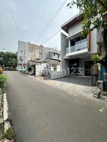 Rumah Baru Siap Huni Pasar Minggu Dekat Pejaten