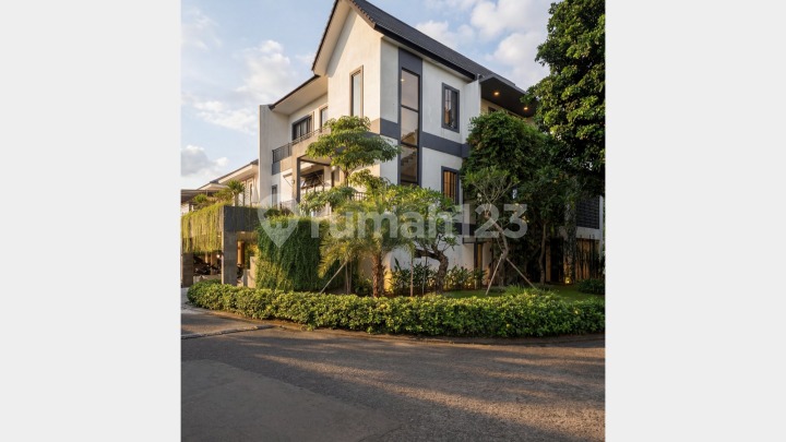 Rumah Mewah Hook di Kawasan Anthea BSD City