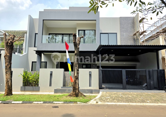 Rumah Mewah Brand New Minimalis Posisi Boulevard Semi Furnished.di Puspita Loka BSD Dekat dengan Exit Tol.dan Pasar Modern