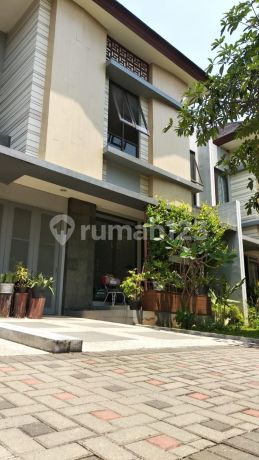 Rumah Rapi Siap Huni Di Eminent Precia Bsd City Rumah Rapi Siap Huni Di Eminent Precia Bsd City