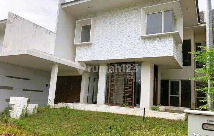 Rumah di Alam Sutera Sutera Victoria, Tangerang Dekat Akses Toll, Aeon Mall, Strategis