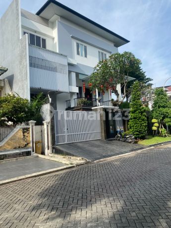 Rumah Hoek Mewah 3 Lantai Camar Indah Hadap Timur Private Pool !
