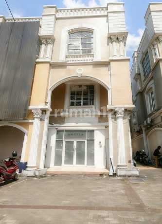 Jual Rugi Siap Nego ! Ruko Hoek 3 Lantai Bolsena Gading Serpong Jual Rugi Siap Nego ! Ruko Hoek 3 Lantai Bolsena Gading Serpong