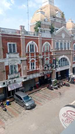 Thematic Shophouse Modern Paramount Market