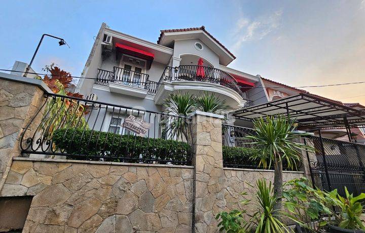 Rumah Siap Huni Dalam Komplek Puri Cinere