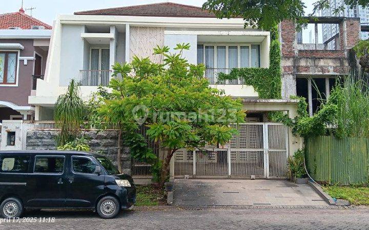 Rumah di Pakuwon CIty Villa Royal Surabaya Timur Bagus Terawat