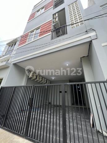 Rmh Kost Baru Ada Rooftop, Furnish , Kutisari Dkt Jemursari ,rkt