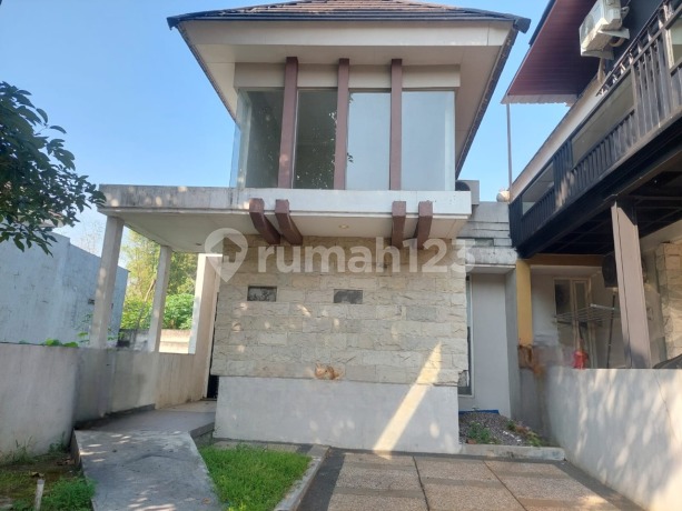 Well-Maintained Ready-to-Occupy House in Safira Garden Sidoarjo Well-Maintained Ready-to-Occupy House in Safira Garden Sidoarjo