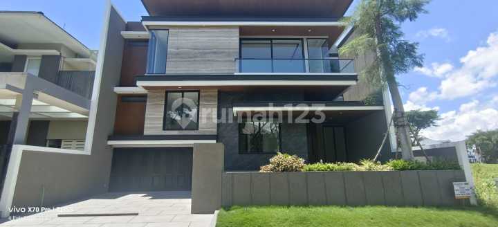 New Luxury House in Newton Hill Citraland Surabaya