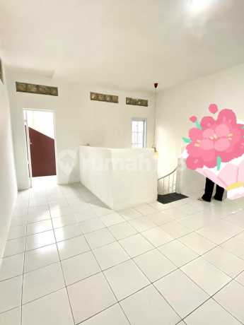 Rumah di Puri Sriwedari, Rapih Rumah di Puri Sriwedari, Rapih