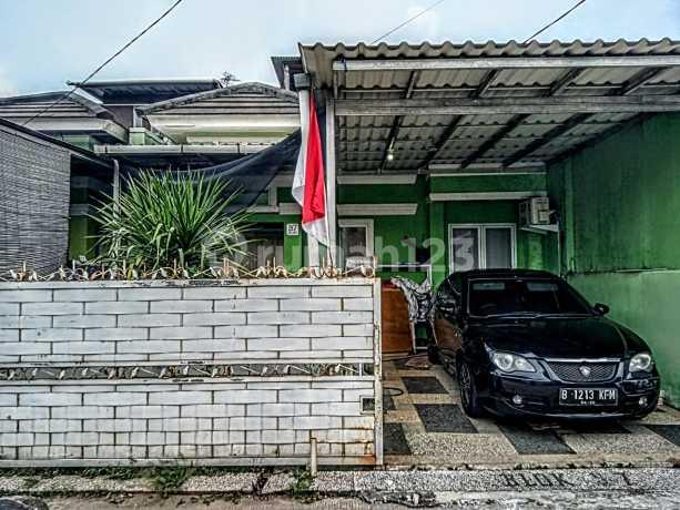 Rumah Murah Bagus 2 Lantai Mezanine Dalam Komplek di Depok . Rumah Murah Bagus 2 Lantai Mezanine Dalam Komplek di Depok .