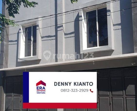 Dijual Ruko 2 Lantai di Manukan dekat dengan Graha Natura, Pasar Manukan, Raya Manukan, Grand Pakuwon, Mie Gacoan Manukan, Alam Galaxy, Margomulyo, RS Bunda