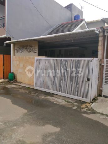Rumah 1.5 Lantai Dalam Komplek Tanah Luas Dekat Tol Termurah Rumah 1.5 Lantai Dalam Komplek Tanah Luas Dekat Tol Termurah