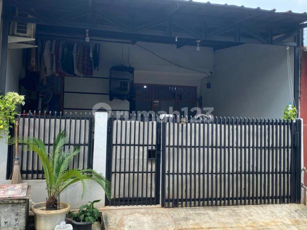 Rumah Dalam Komplek Setu Bekasi Dekat Akses Toll Rumah Dalam Komplek Setu Bekasi Dekat Akses Toll