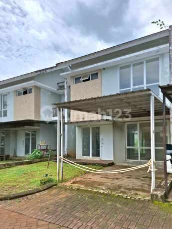 TERMURAH ROYAL SPRING MAKASSAR. 2 LANTAI. LUAS 8x18. KAMAR 3 