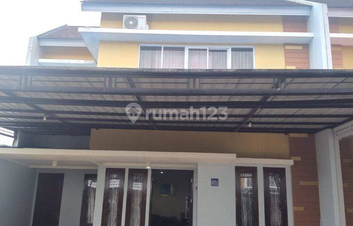 Rumah Royal Spring Cluster Terdepan Golden Spring. Luas Tanah 9x18. 4 Kamar Tidur. Siap Huni