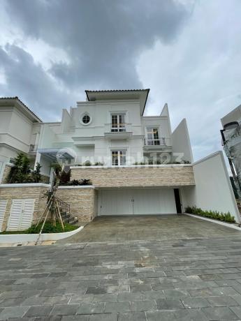 LUXURY NEW HOUSE 1PARK HOMES GANDARIA KEBAYORAN