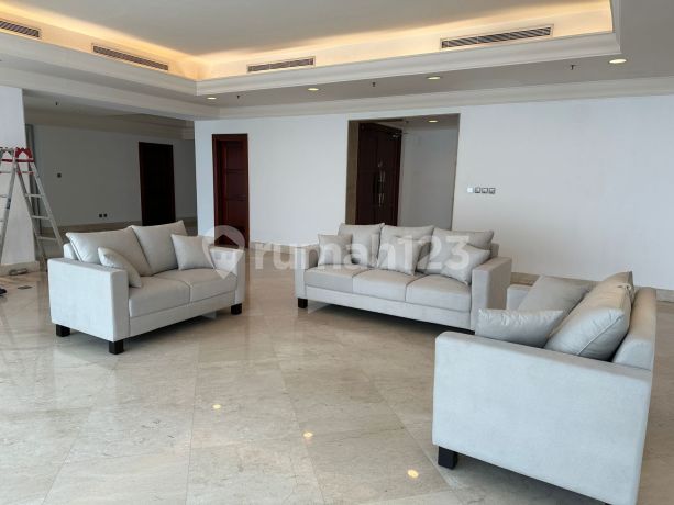 Apartment SCBD Suites Furnish 3 BR / Kamar Tidur, Sudirman Senayan Jakarta Selatan Apartment SCBD Suites Furnish 3 BR / Kamar Tidur, Sudirman Senayan Jakarta Selatan