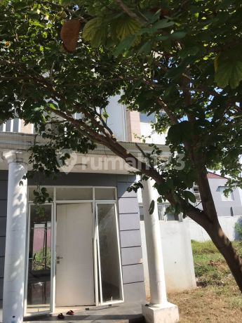 Rumah dengan Tanah yang Luas di Citraland Cirebon Hanya 1 Unit