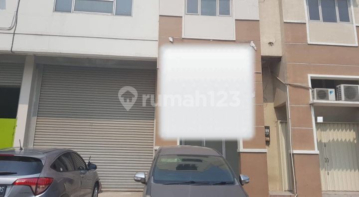 Gudang 4.5 Lantai di Pergudangan Duta Indah Karya 