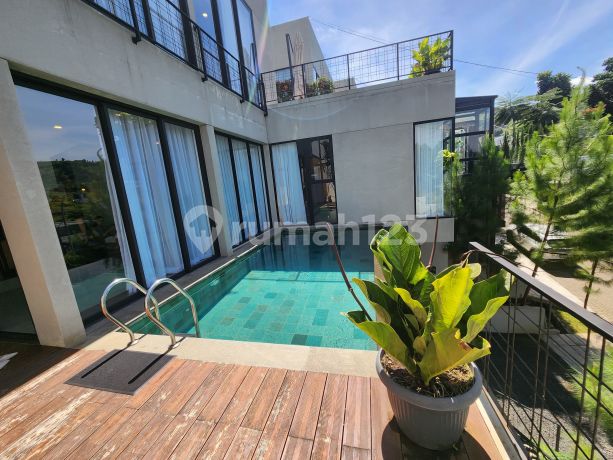 2-Storey Villa in Dago Village with Mountain View in Dago, Bandung 2-Storey Villa in Dago Village with Mountain View in Dago, Bandung